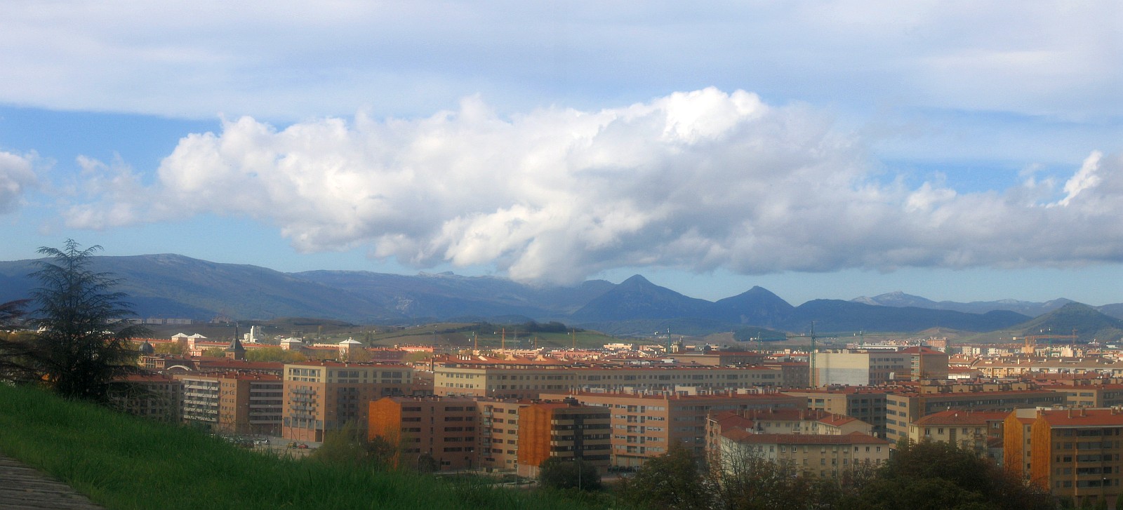panorama Pampeluny panorama Pampeluny